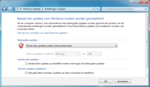 Om Windows Update weer aan de gang te krijgen, moet je hem eerst uitschakelen. De makkelijkste manier is via de instelling in het Configuratiescherm.